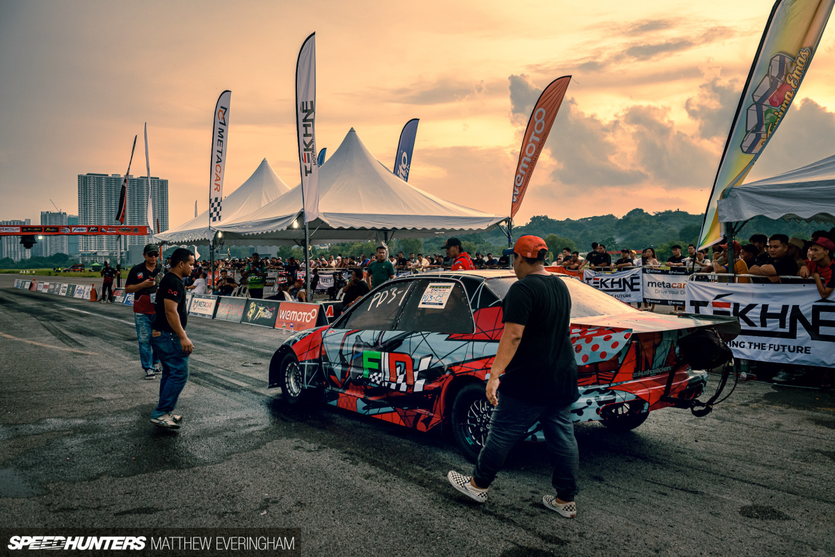SpeedFest 2024: Lights, Camera, Action – Drag Racing di KL Base